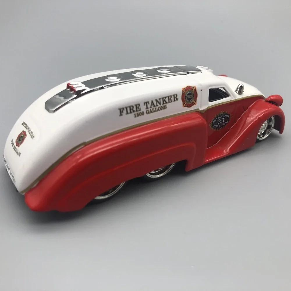 Jada D-Rods 1939 '39 Dodge Airflow‎ Fire Tanker Red & White Diecast 1/64 Scale